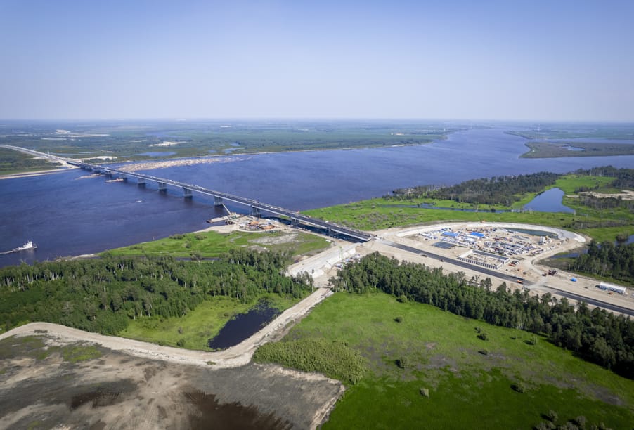 Ханты-Мансийский автономномныйокруг – Югра,мостового переход через реку Обь в районе Сургута